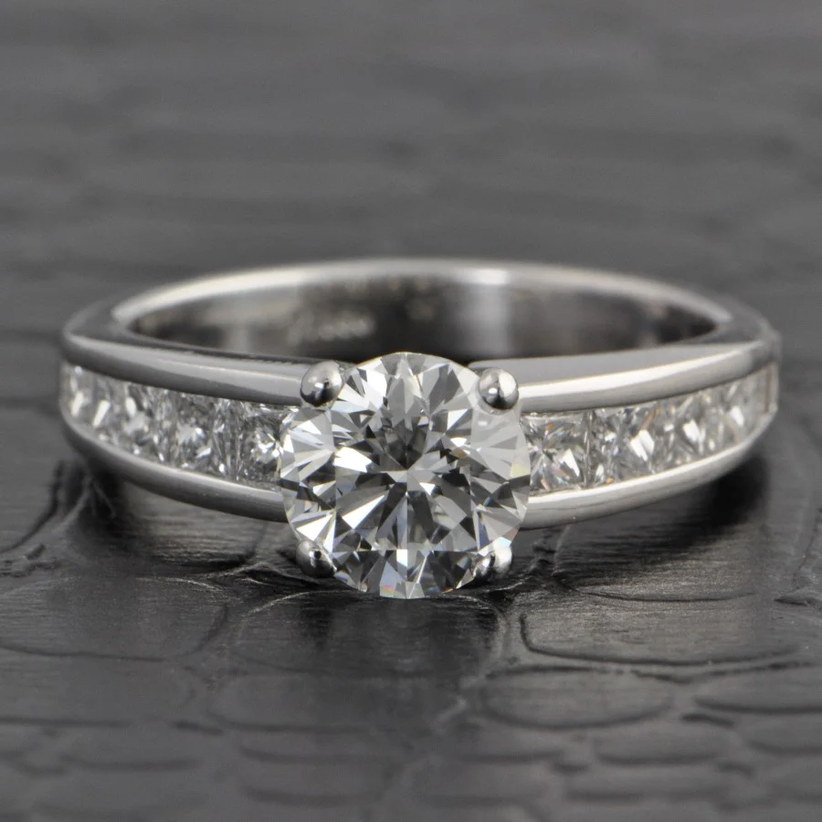 1.0 Carat F - SI1 Diamond Engagement Ring