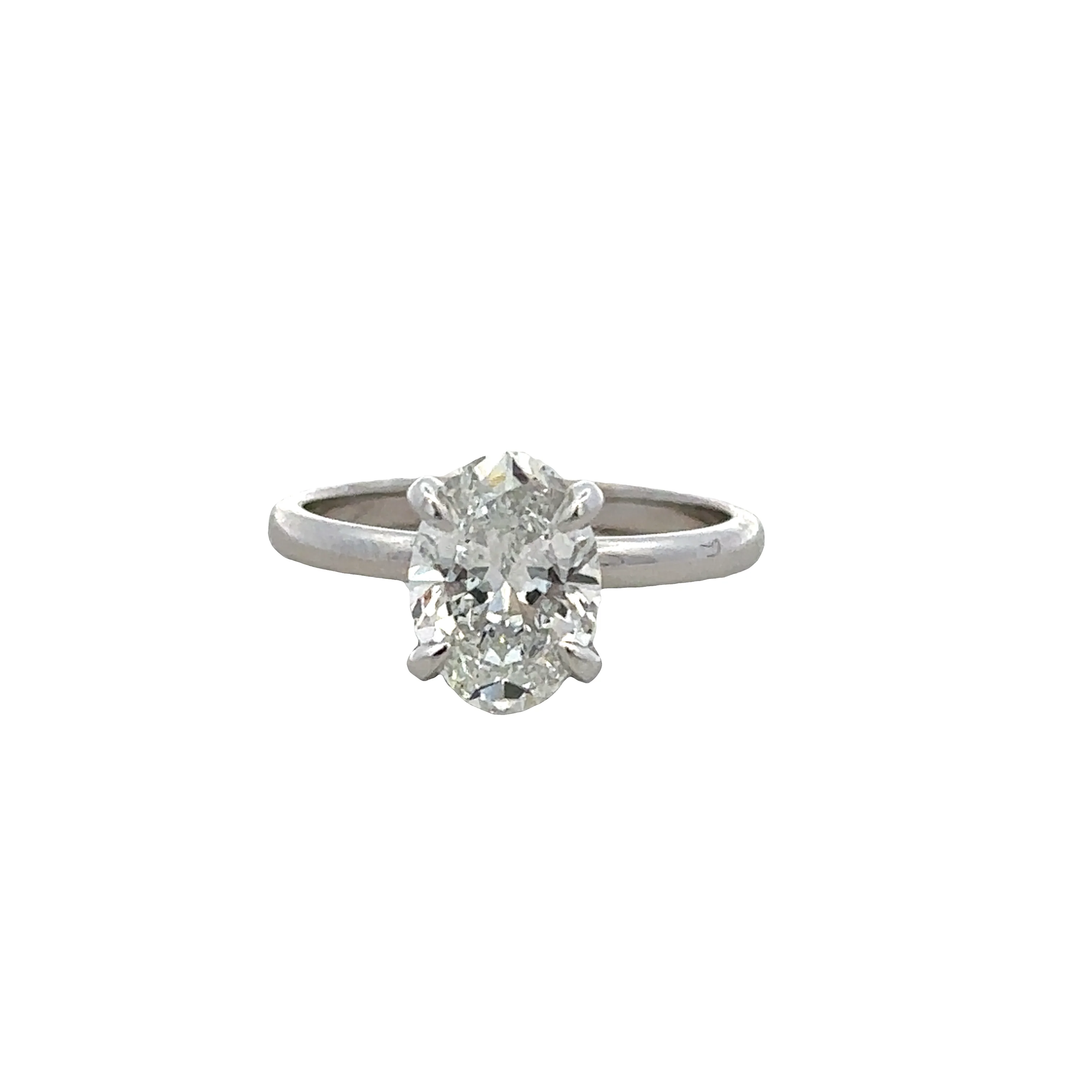 14k White Gold Oval Diamond Solitaire Engagement Ring – Size 6.75