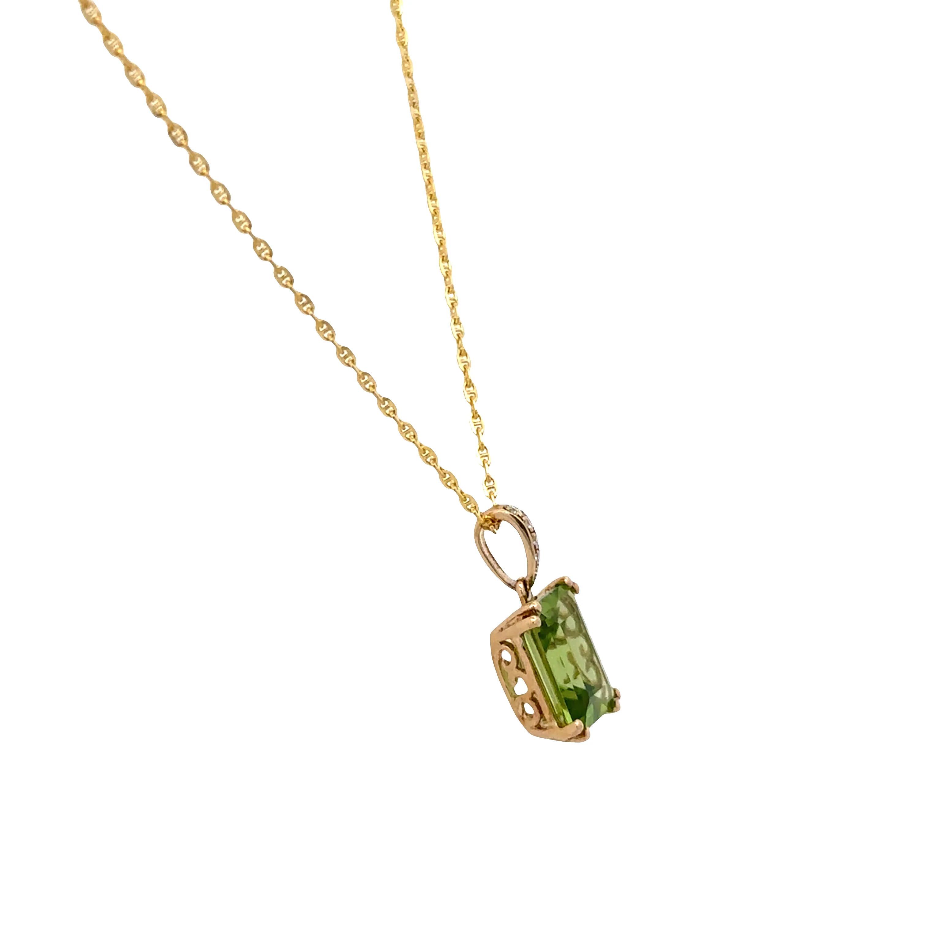 14k Yellow Gold Peridot and Diamond Pendant Necklace - Image 2