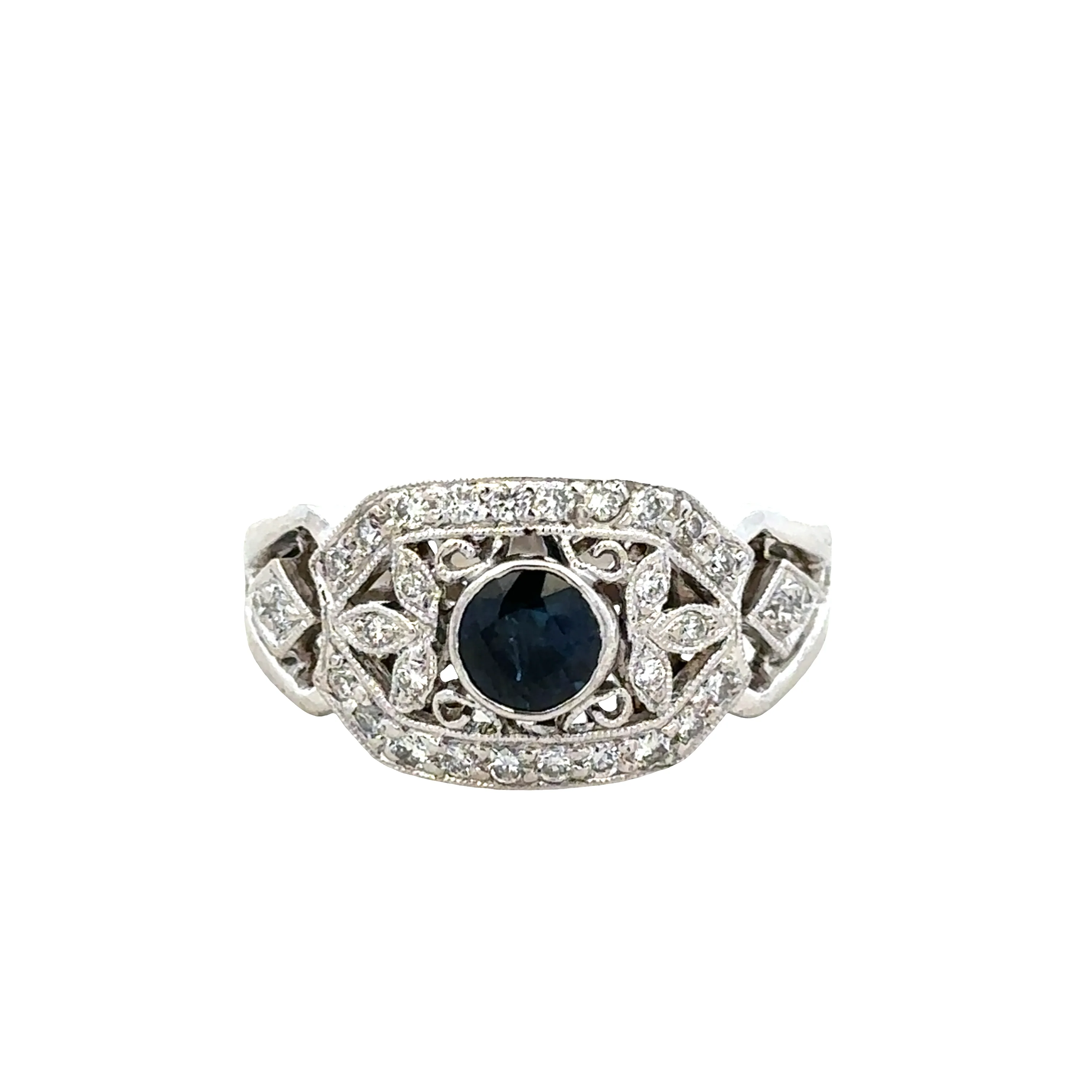 18k White Gold Sapphire & Diamond Vintage-Inspired Ring – Size 8.25