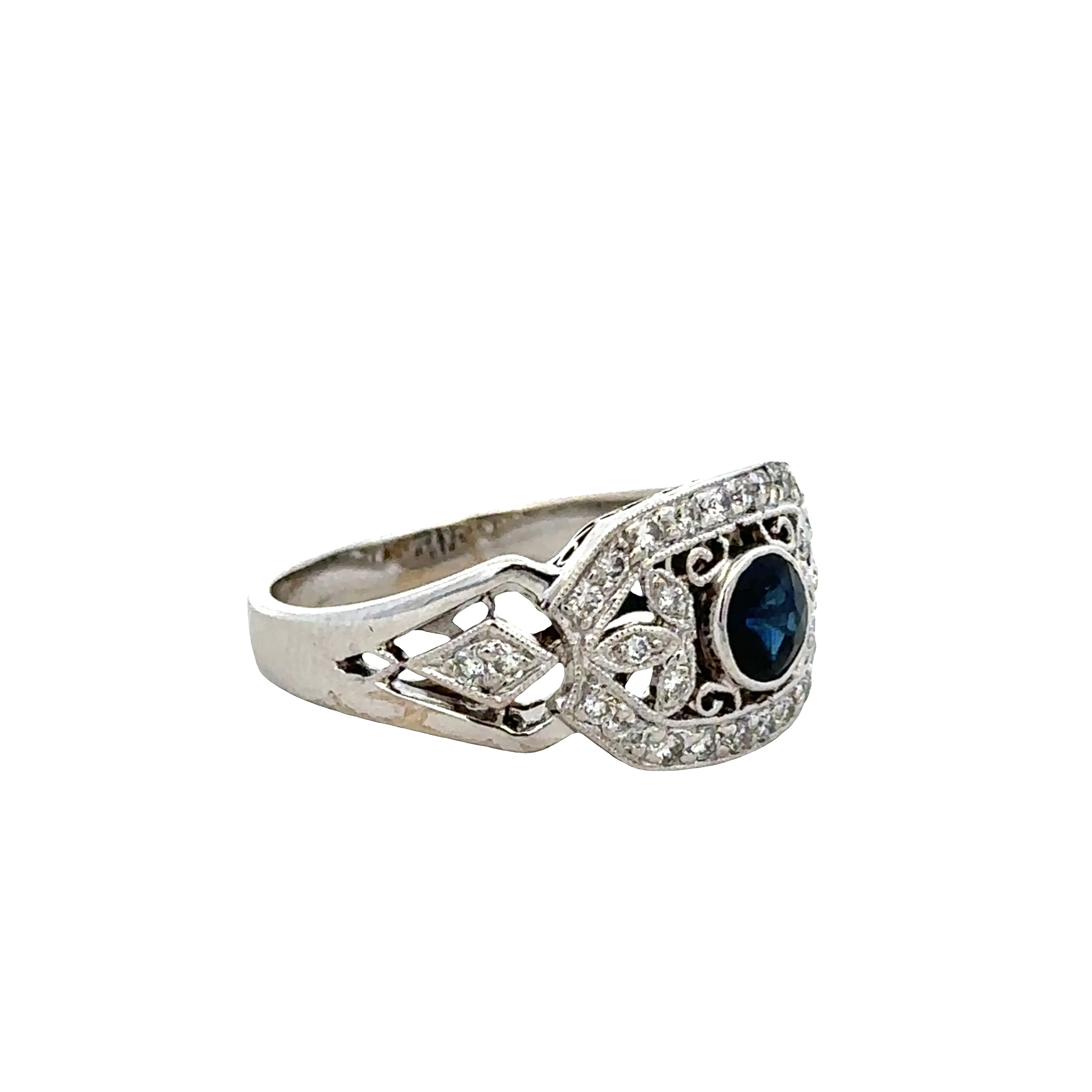 18k White Gold Sapphire & Diamond Vintage-Inspired Ring – Size 8.25 - Image 2