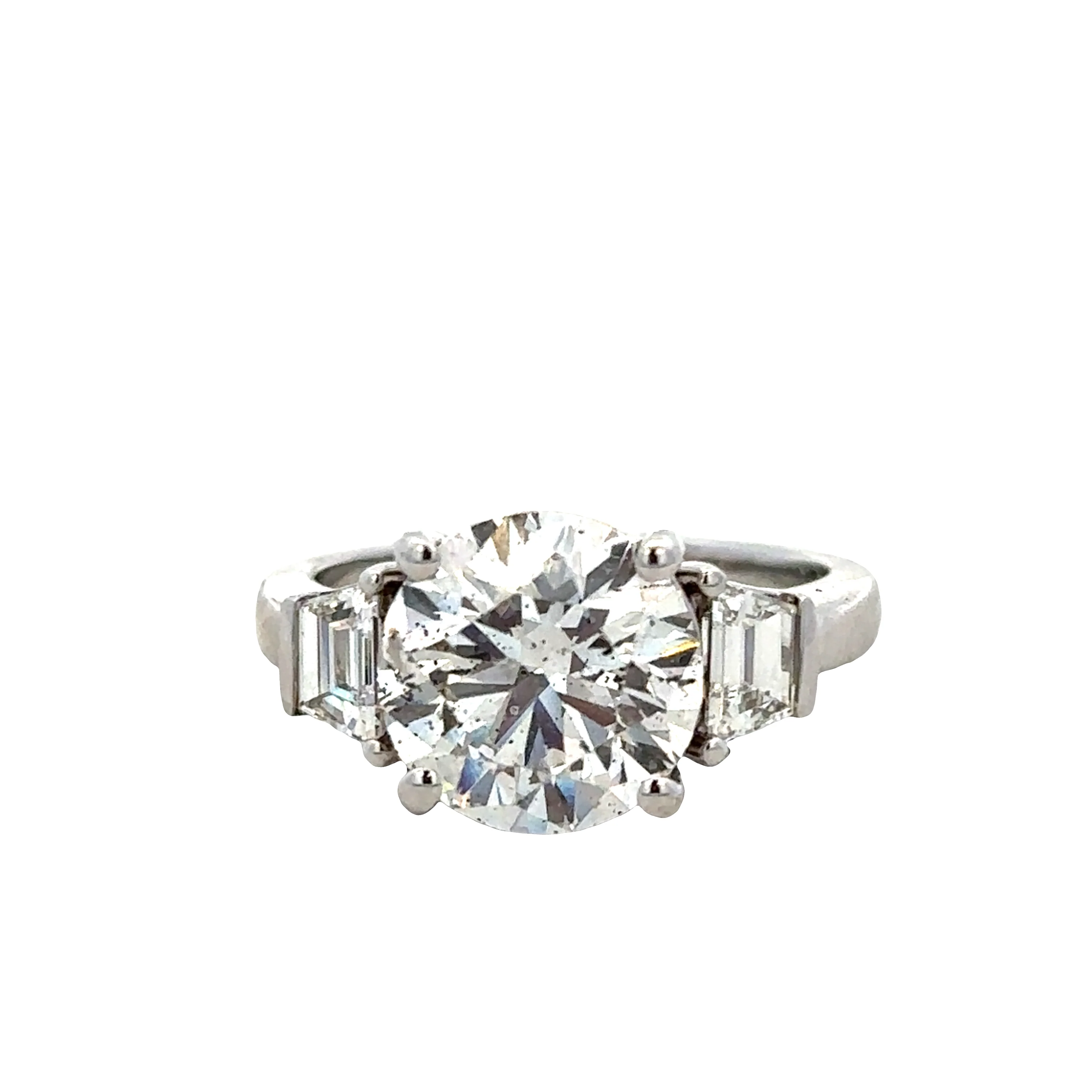 18k White Gold Three-Stone Diamond Engagement Ring – Size 6