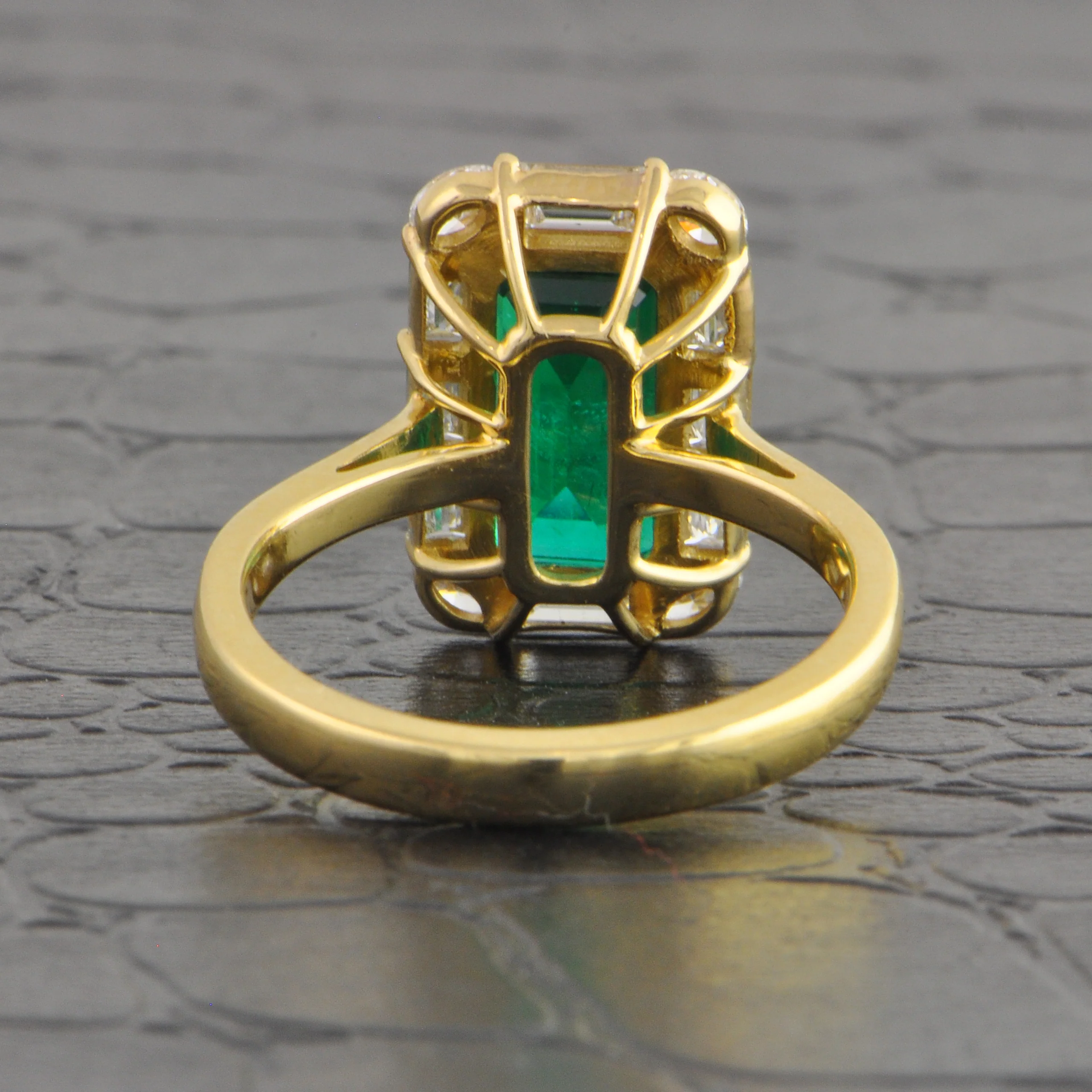 Elongated Emerald and Diamond Halo Ring in Yellow Gold - Image 3