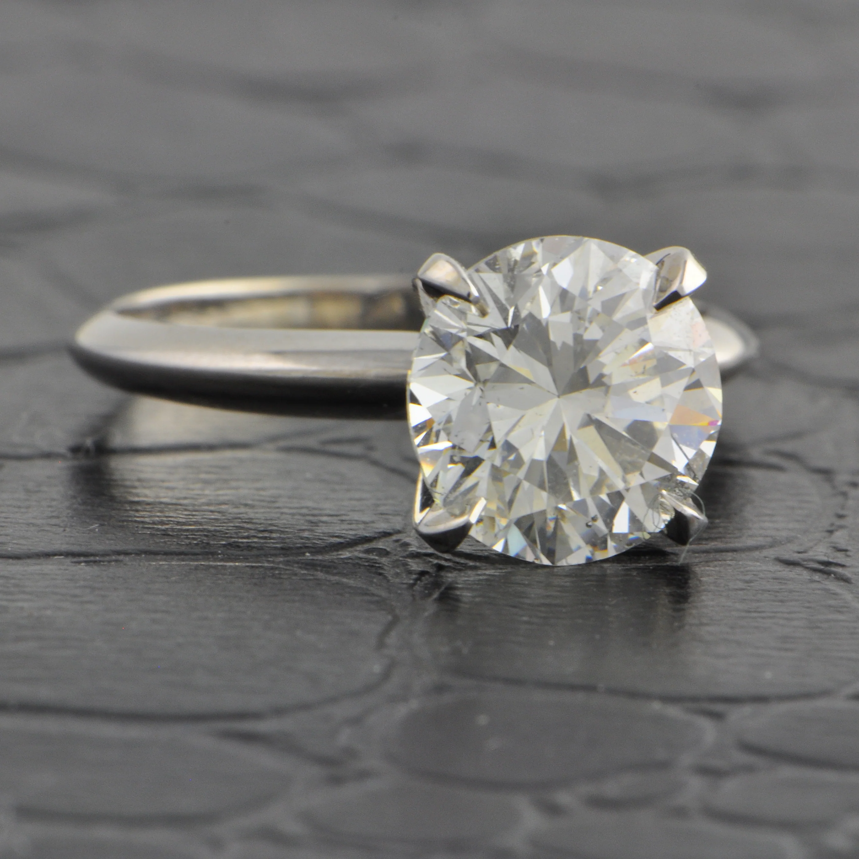 GIA 2.94 ct. H-SI1 Round Brilliant Cut Diamond - Image 2