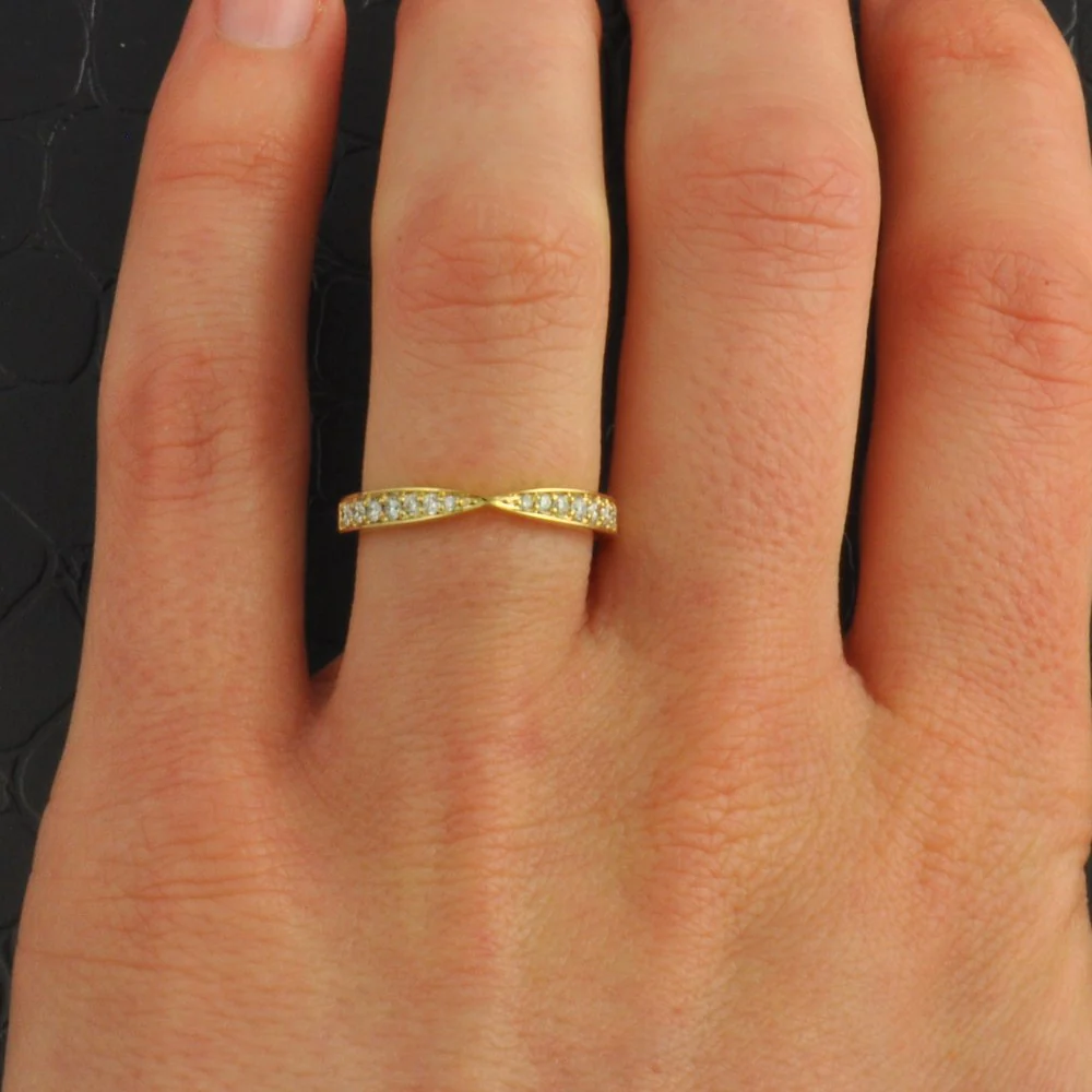 Pinched Diamond Wedding Band in Yellow Gold - Image 3