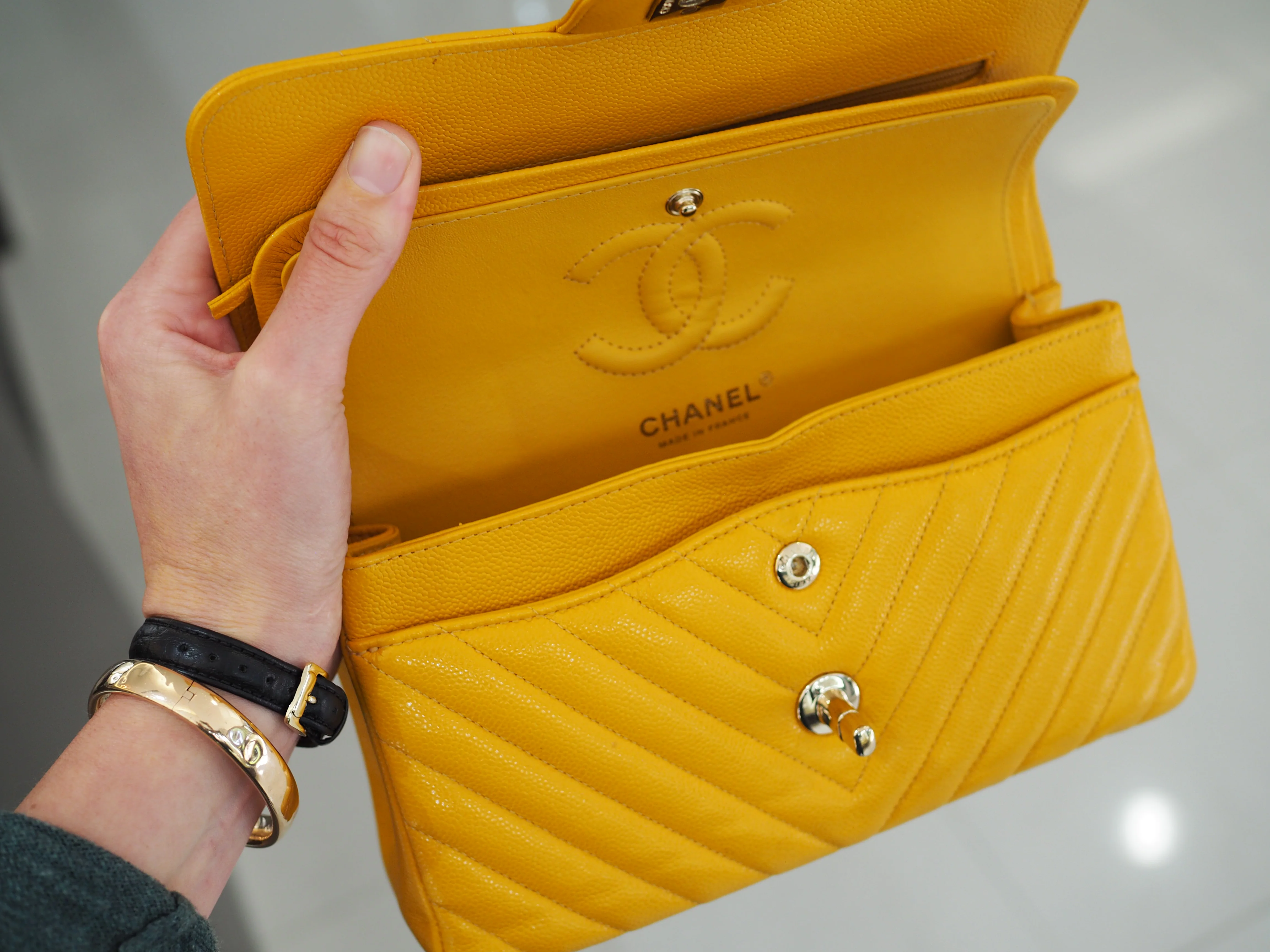 Pre-owned Chanel Yellow Medium Classic Chevron Lambskin Double Flap Mustard - Image 7